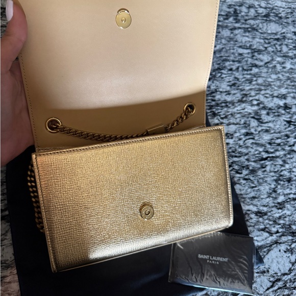 Saint Laurent YSL KATE SMALL TASSEL IN METALLIC LEATHER - Picture 8 of 9